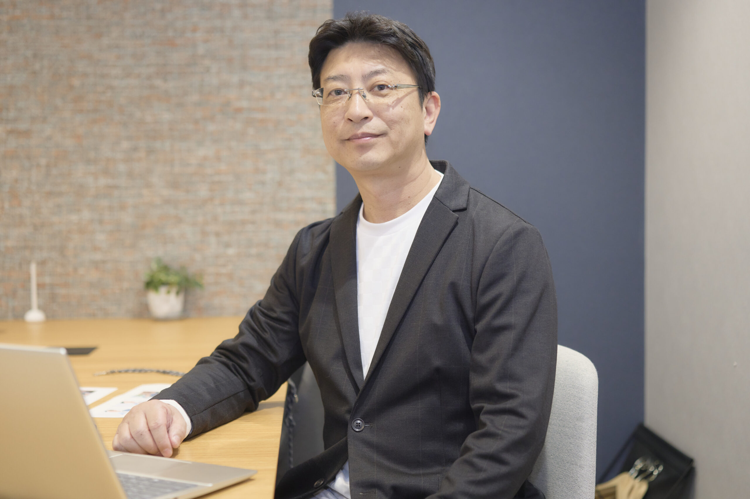 井上洋